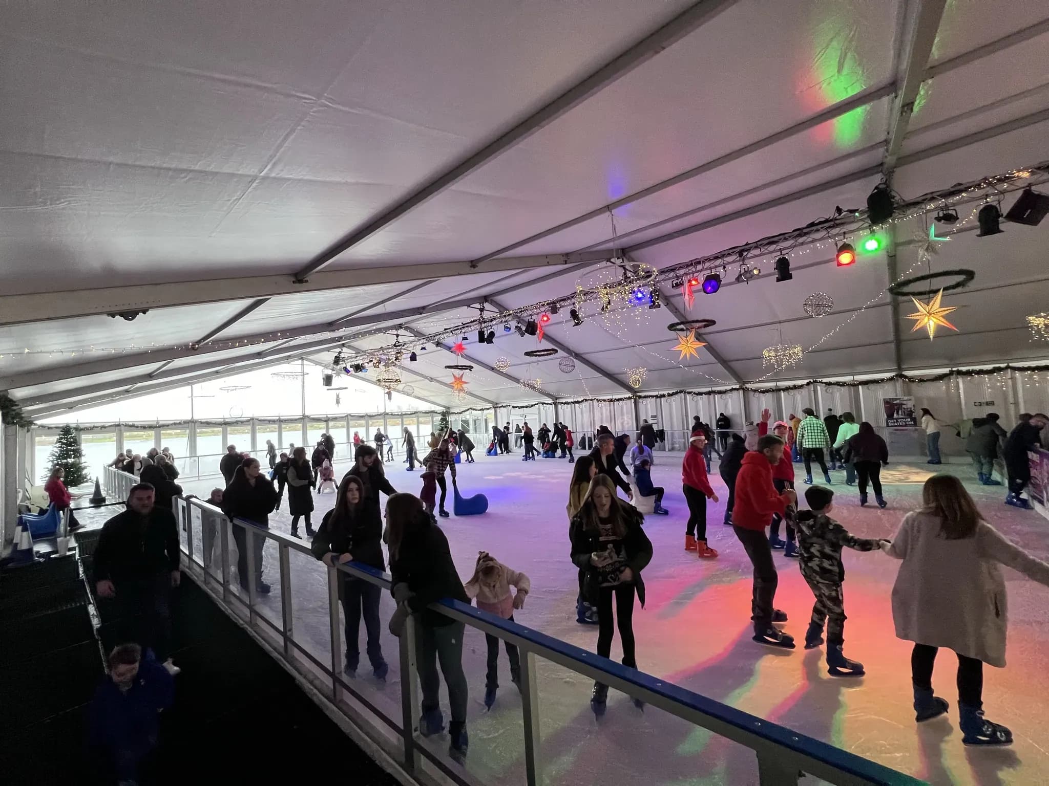 Skaters filling the Willen On Ice marquee